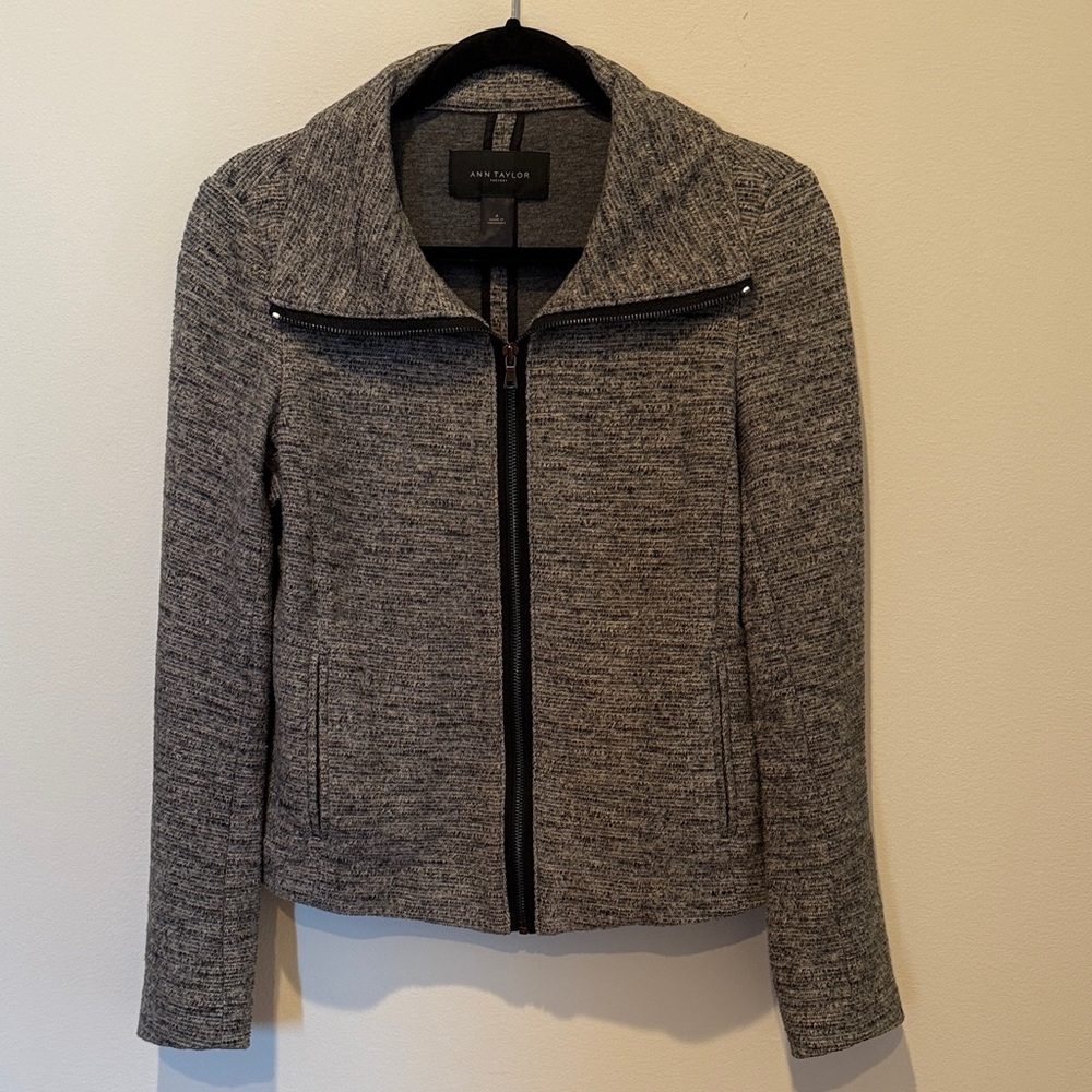 Ann Taylor Women's Charcoal Blazer